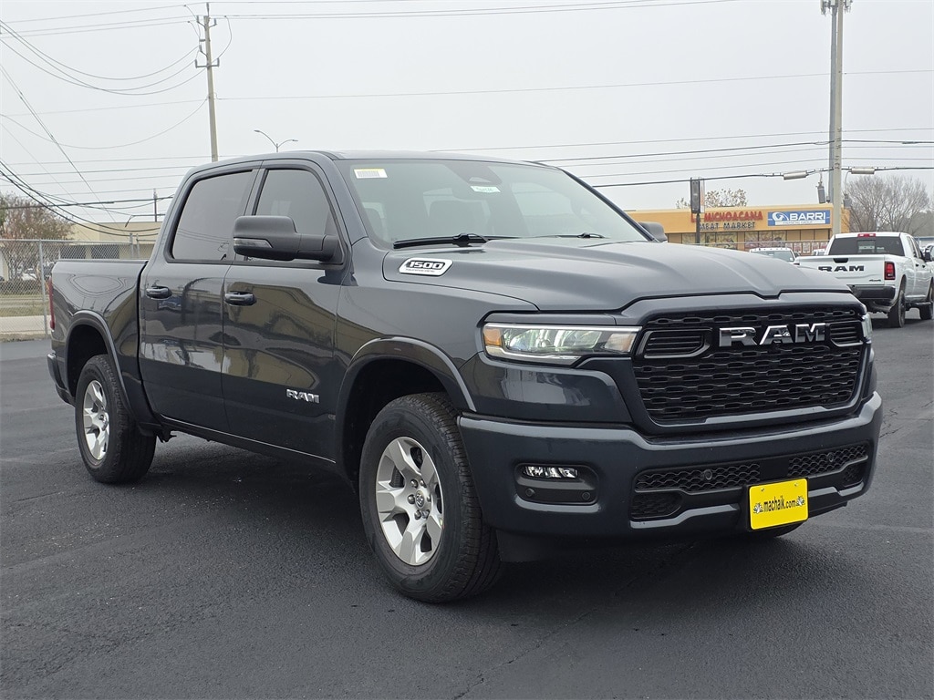 New 2026 Ram 1500 LONE STAR CREW CAB 4X2 5'7 BOX Pickup