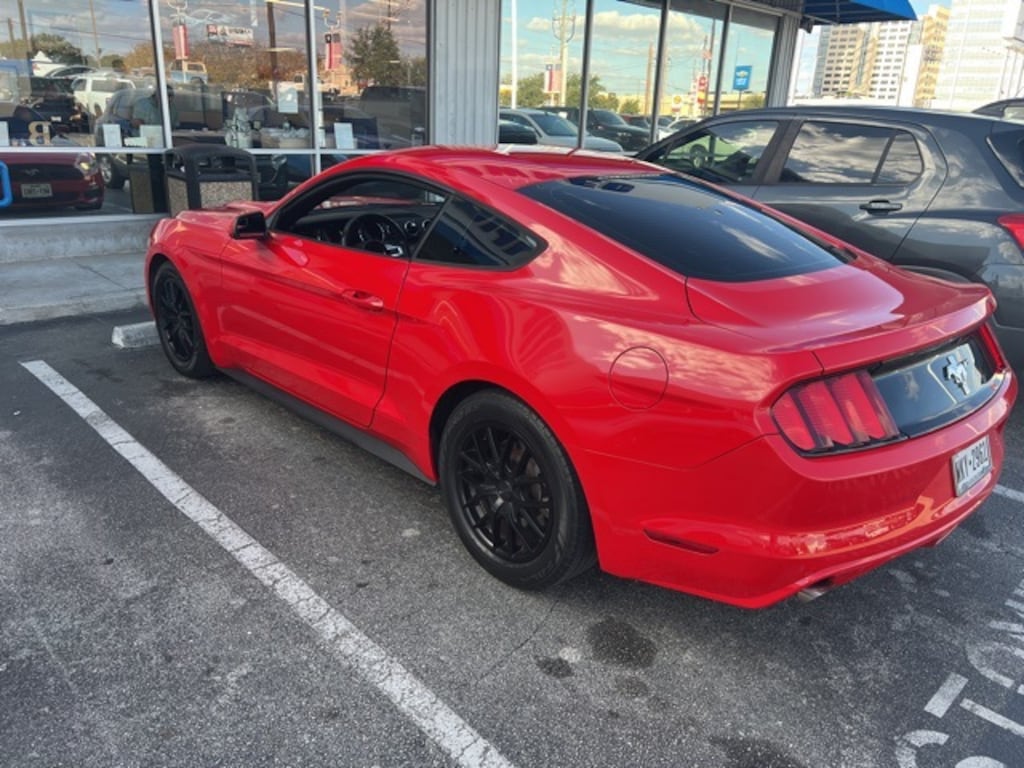 Used 2017 Ford Mustang V6 Coupe