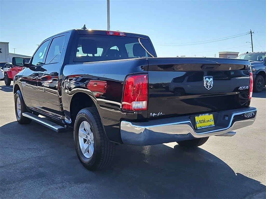 2024 Ram 1500 Classic photo 4