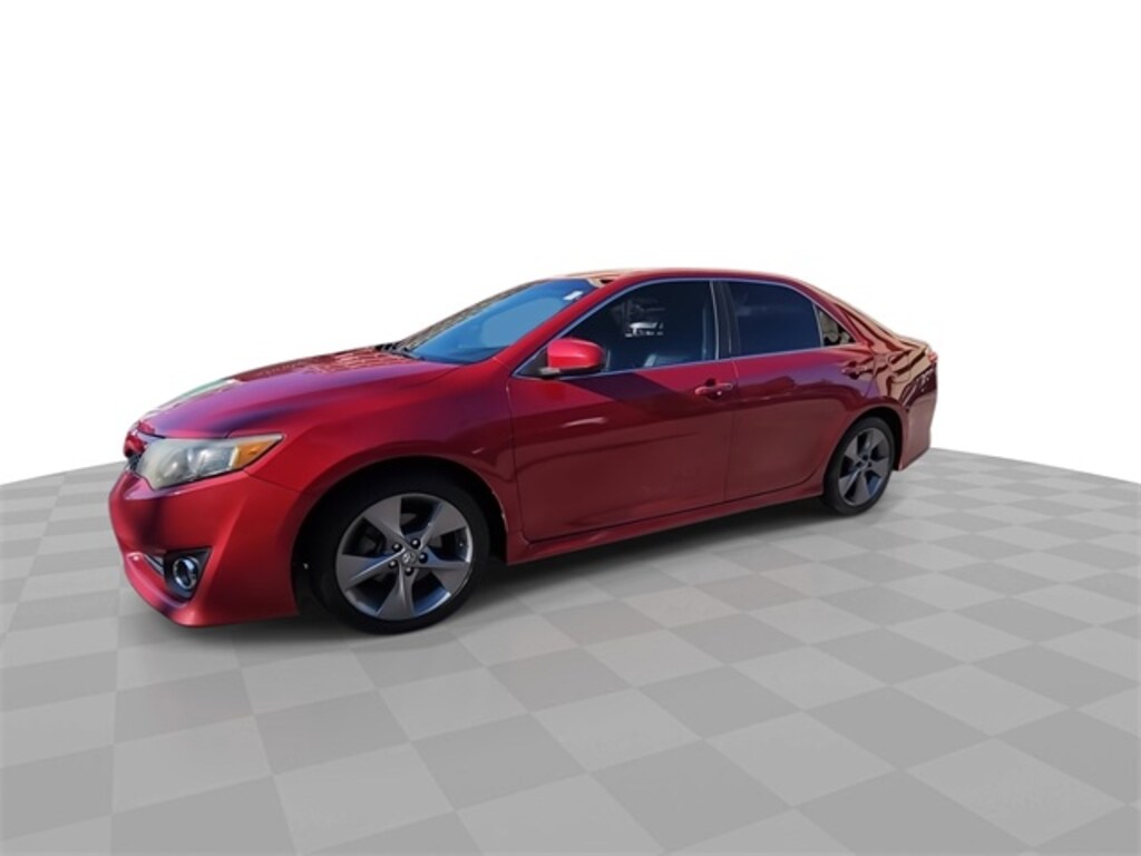 Used 2012 Toyota Camry SE Sedan