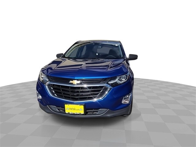 2019 Chevrolet Equinox LS photo 3