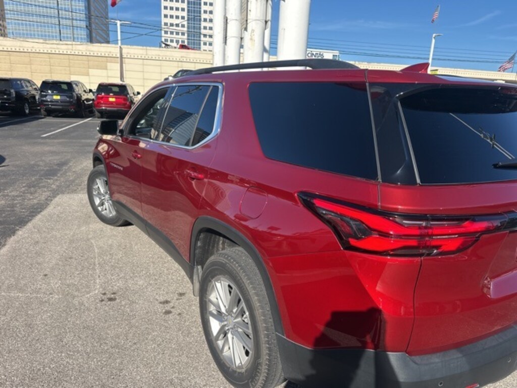 Used 2022 Chevrolet Traverse LT SUV