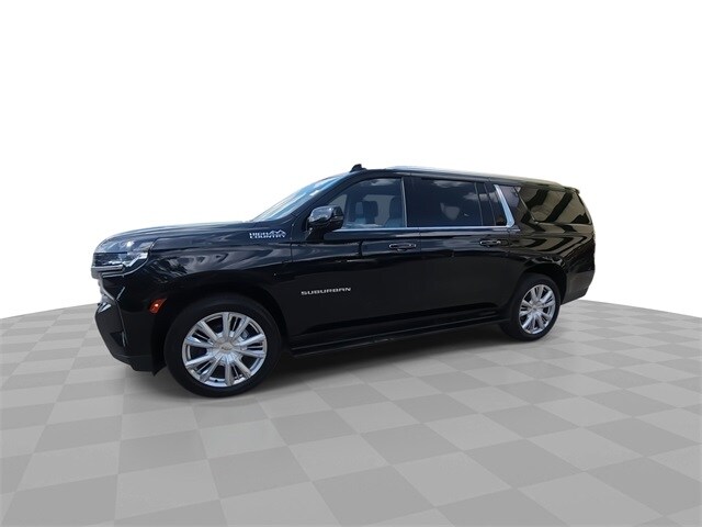 2021 Chevrolet Suburban High Country photo 4