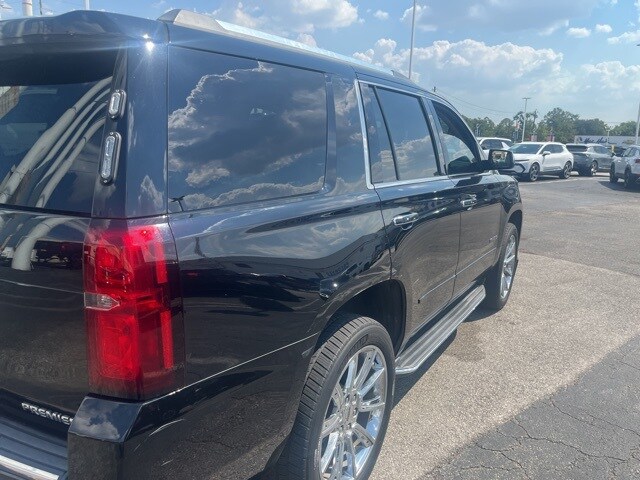 2020 Chevrolet Tahoe Premier photo 2