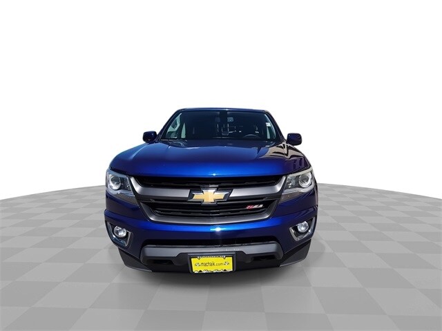 2017 Chevrolet Colorado Z71 photo 3