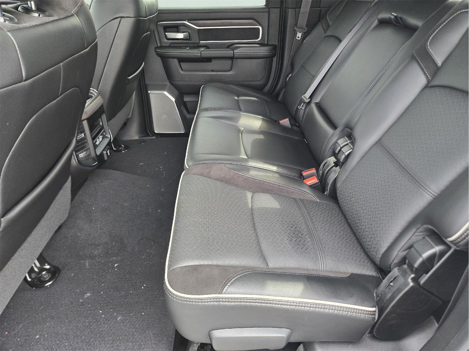 2025 RAM Ram 2500 Pickup Laramie - Photo 20