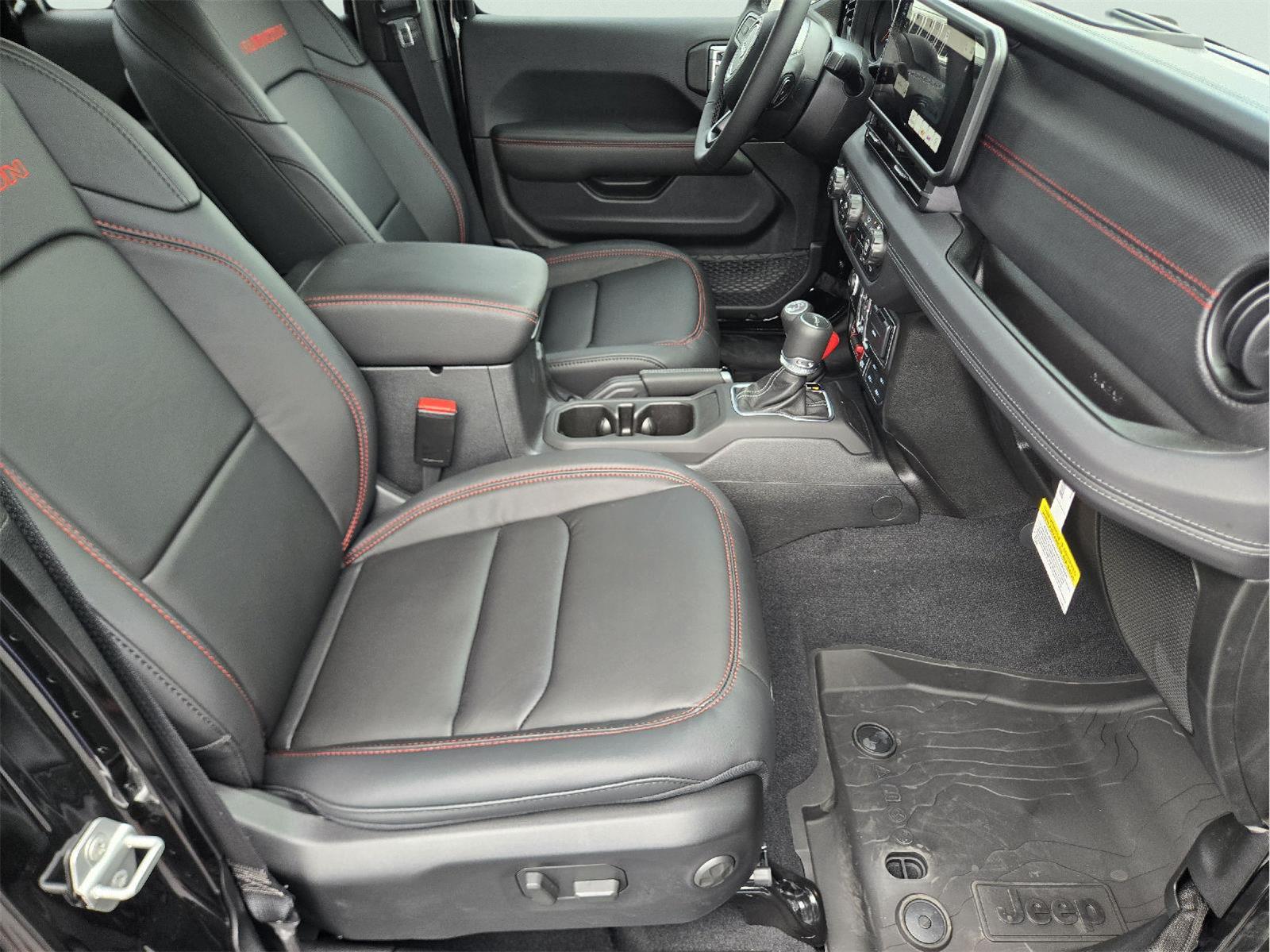 2025 Jeep Gladiator Rubicon - Photo 16