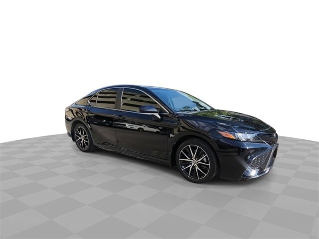 2023 Toyota Camry SE photo 2