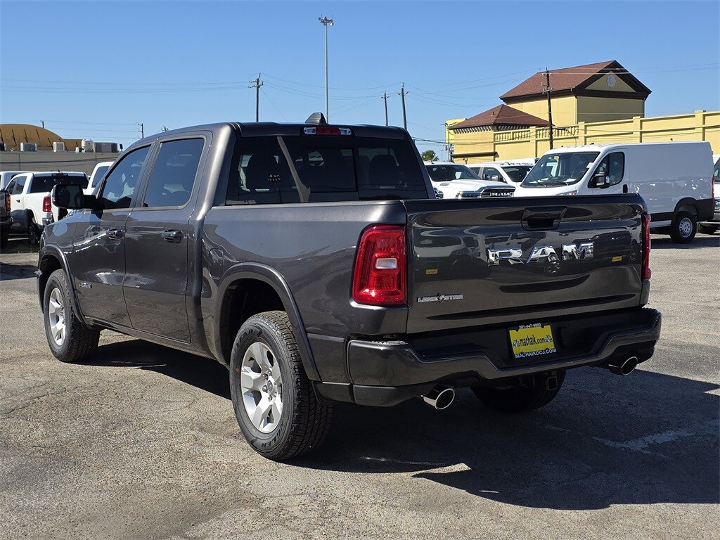 New 2026 Ram 1500 LONE STAR CREW CAB 4X2 5'7 BOX Pickup