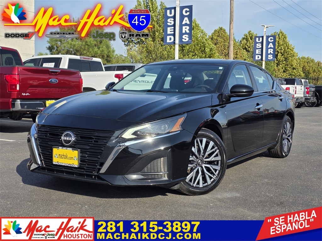 2023 Nissan Altima SV