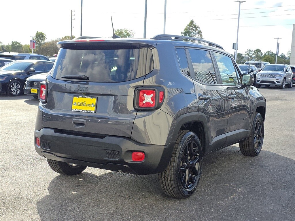 2023 Jeep Renegade Altitude photo 2
