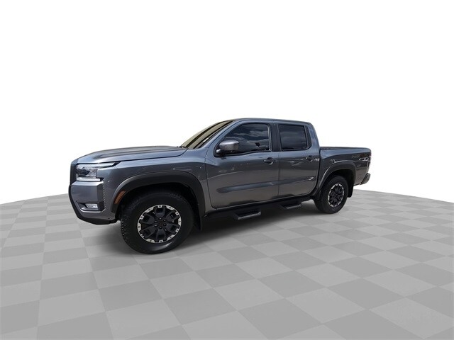 2025 Nissan Frontier PRO-4X photo 4