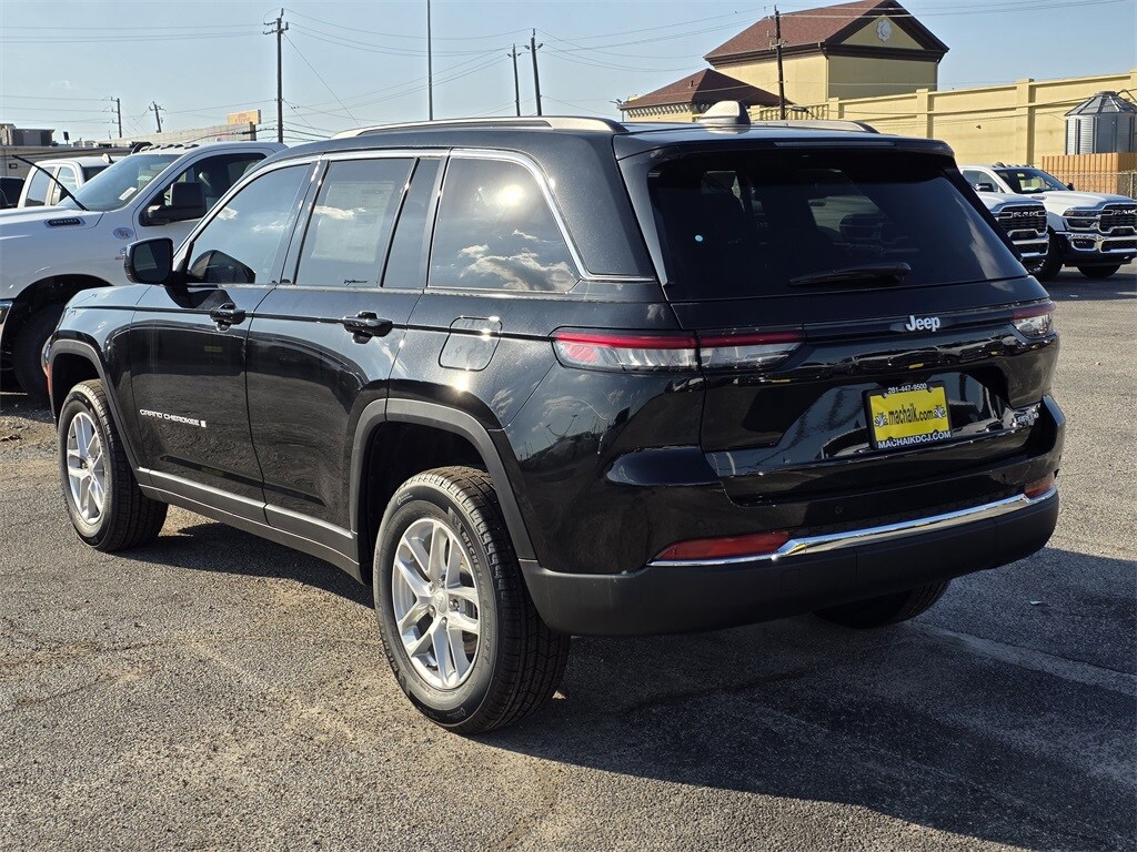 New 2025 Jeep Grand Cherokee LAREDO X 4X2 Sport Utility