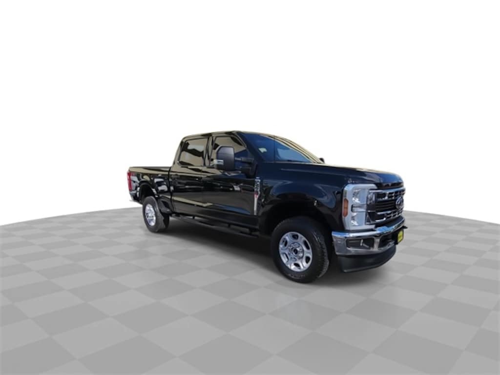Used 2025 Ford F-250SD XLT Truck