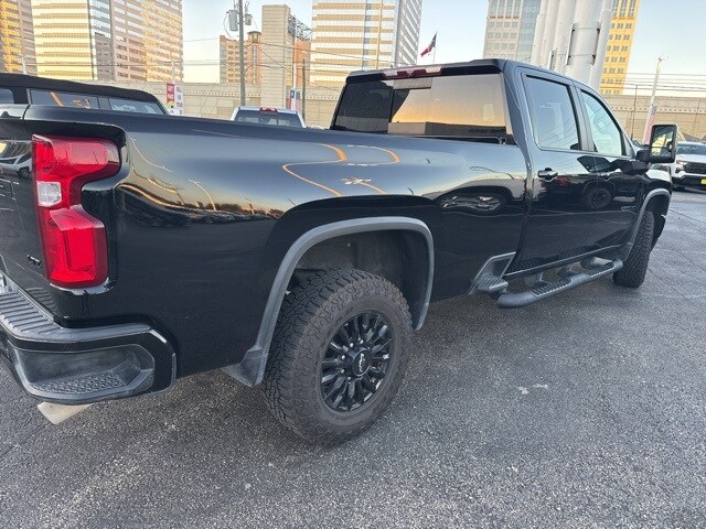 2022 Chevrolet Silverado 2500HD LTZ photo 2