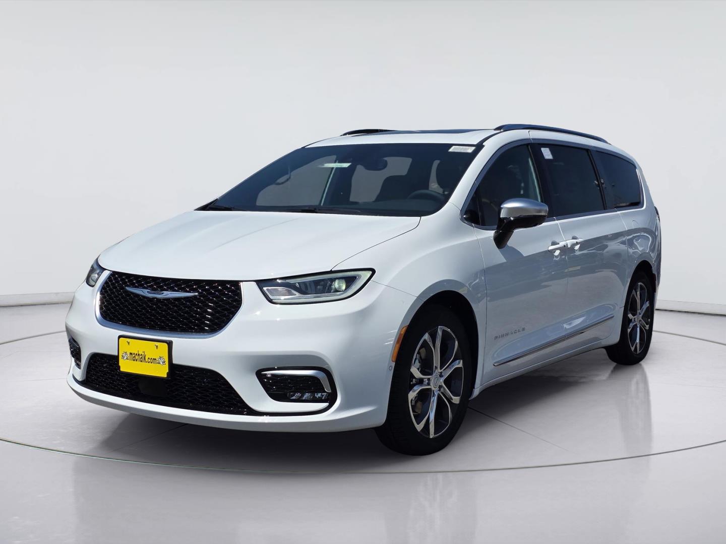 New 2026 Chrysler Pacifica Pinnacle
