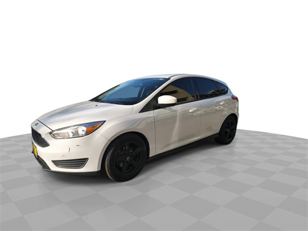 Used 2018 Ford Focus SE Hatchback