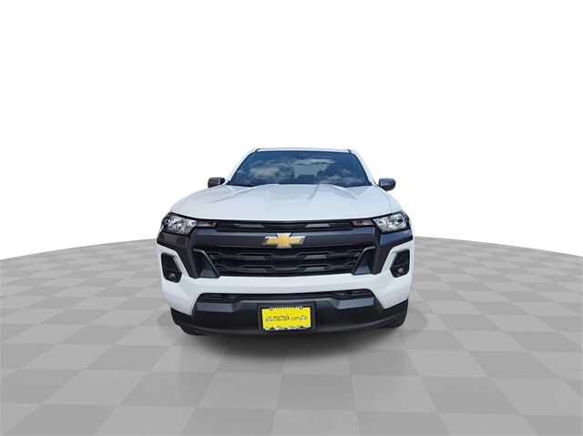2023 Chevrolet Colorado LT photo 3