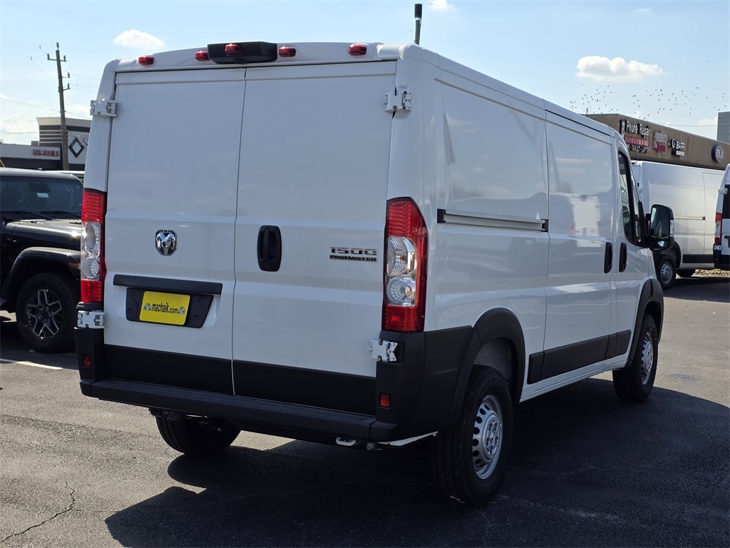 New 2025 Ram ProMaster PROMASTER 1500 TRADESMAN CARGO VAN LOW ROOF 136' W Cargo Van