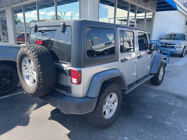 2013 Jeep Wrangler Unlimited Sport photo 2