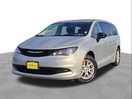 2024 Chrysler Voyager LX Minivan/Van