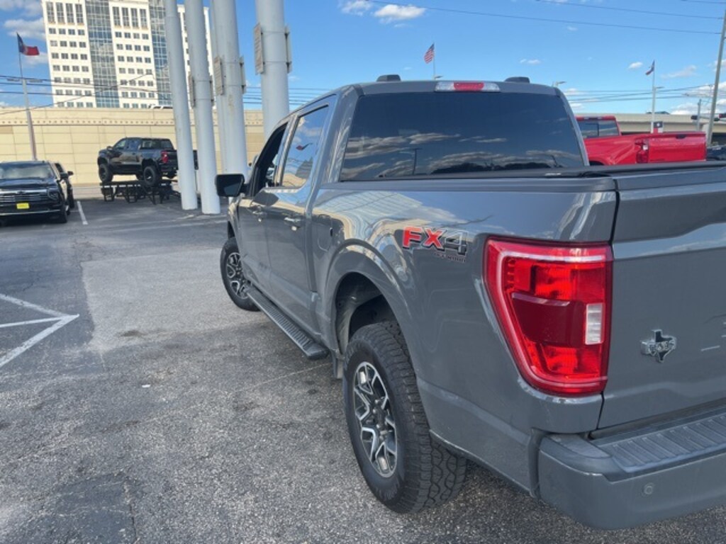 Used 2021 Ford F-150 XLT Truck