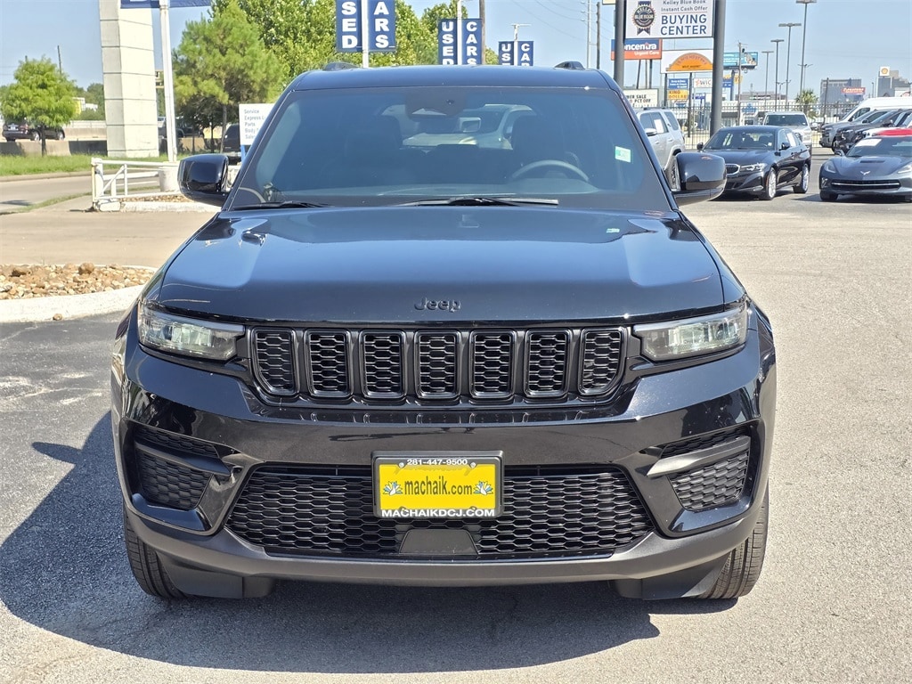 2025 Jeep Grand Cherokee Altitude X photo 2
