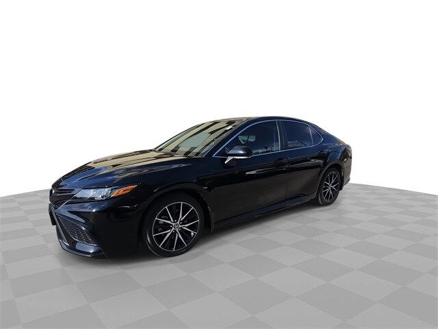 2023 Toyota Camry SE photo 4