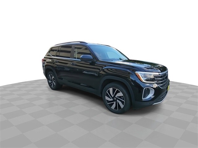 2025 Volkswagen Atlas SE Technology photo 2