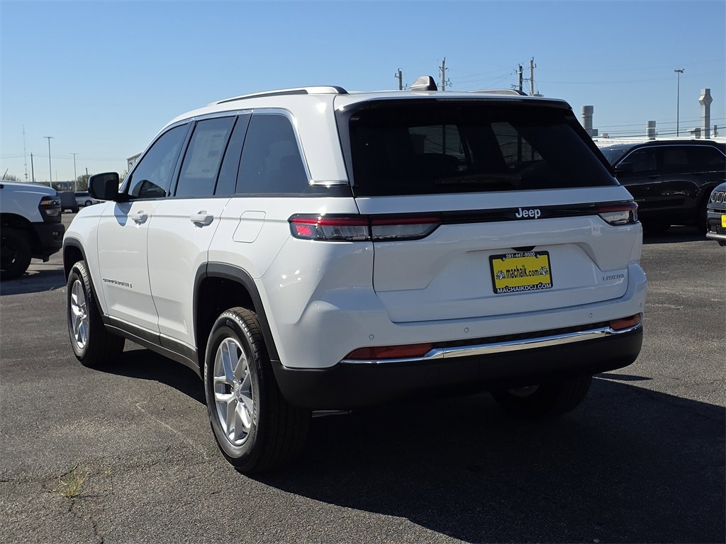 New 2025 Jeep Grand Cherokee LAREDO X 4X2 Sport Utility