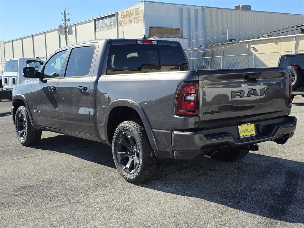 New 2026 Ram 1500 LONE STAR CREW CAB 4X2 5'7 BOX Pickup