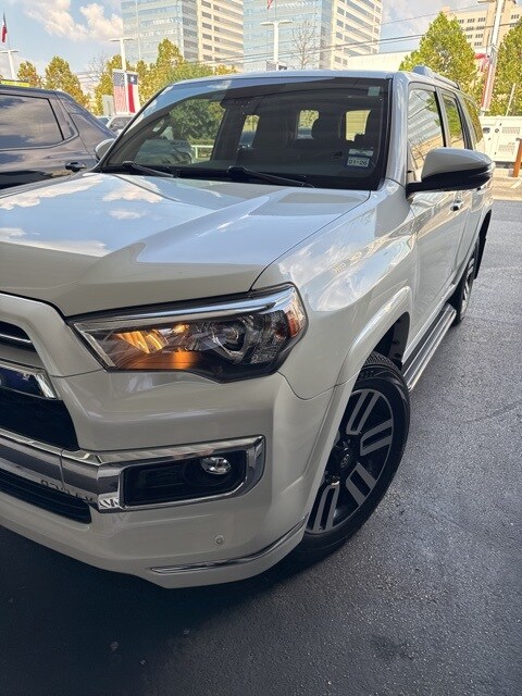 2021 Toyota 4Runner Limited photo 4