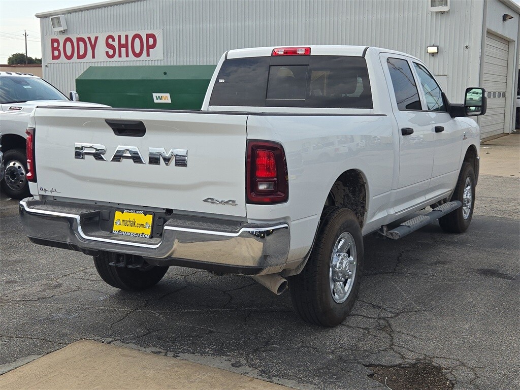 2026 Ram 2500 Tradesman photo 2