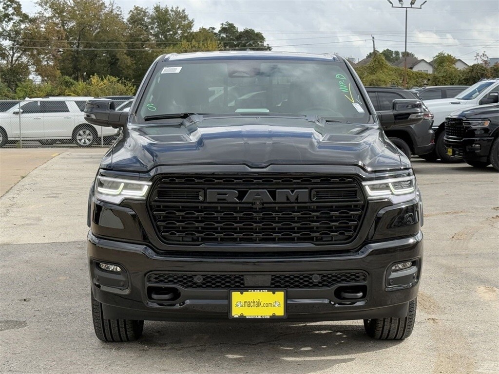 2025 Ram 1500 Limited photo 3