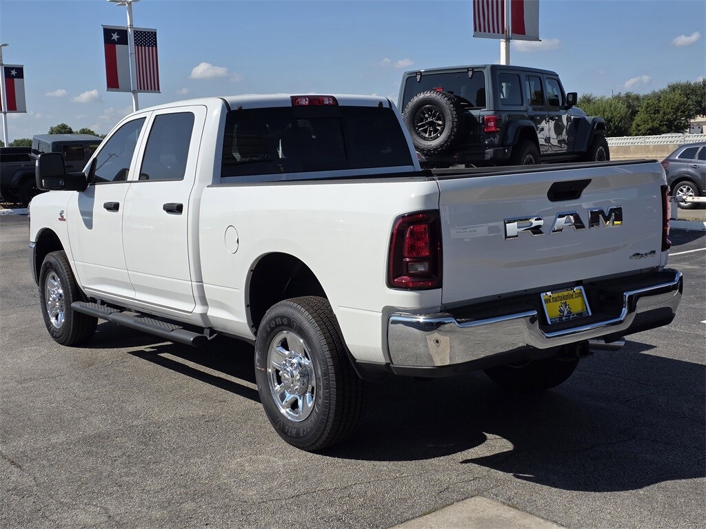 2025 Ram 2500 Tradesman photo 3