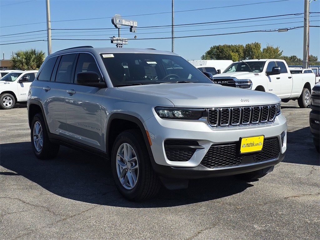 New 2025 Jeep Grand Cherokee LAREDO X 4X2 Sport Utility