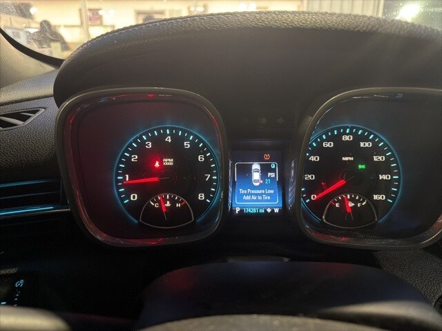 2015 Chevrolet Malibu LTZ photo 4