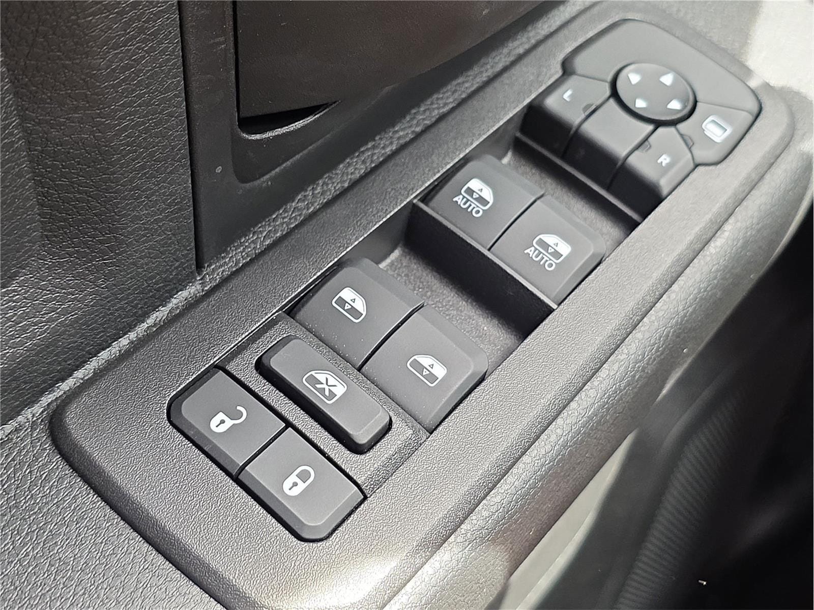 2025 RAM Ram 2500 Pickup Tradesman - Photo 14