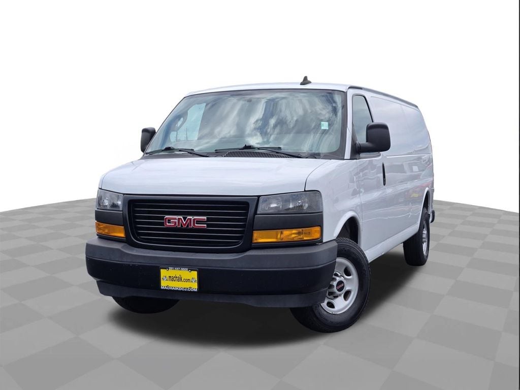 2023 GMC Savana 2500 Ext WB's photo