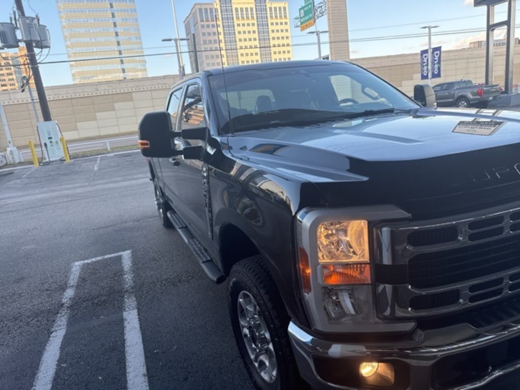 Used 2025 Ford F-250SD XLT Truck