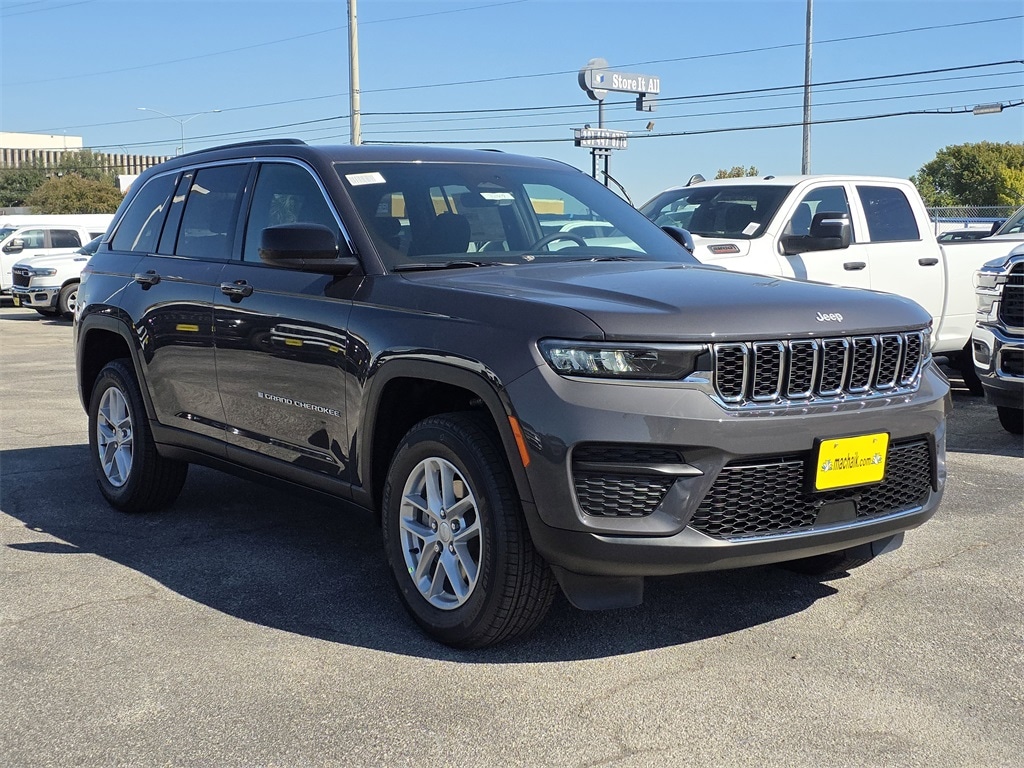 New 2025 Jeep Grand Cherokee LAREDO X 4X2 Sport Utility