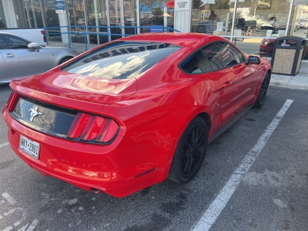 Used 2017 Ford Mustang V6 Coupe