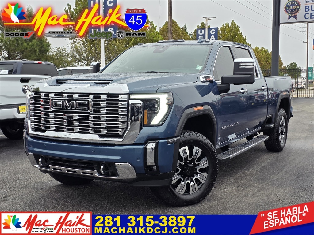 2025 GMC Sierra 2500HD Denali's photo