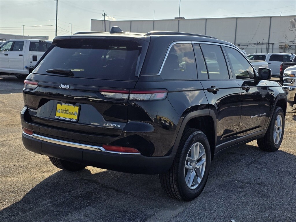 New 2025 Jeep Grand Cherokee LAREDO X 4X2 Sport Utility
