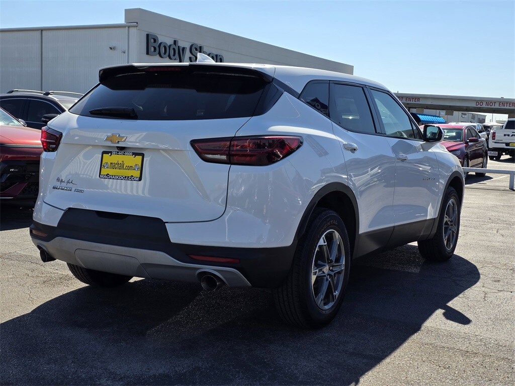 2024 Chevrolet Blazer 2LT photo 4