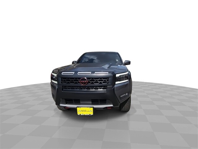 2025 Nissan Frontier PRO-4X photo 3