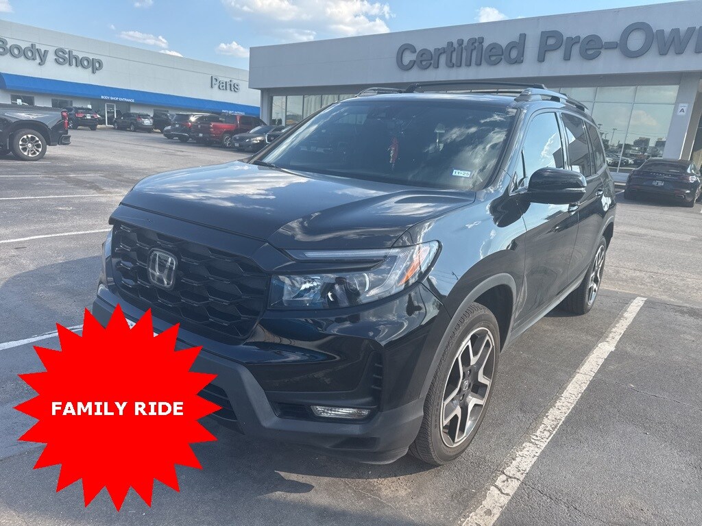 2023 Honda Passport Elite photo 2