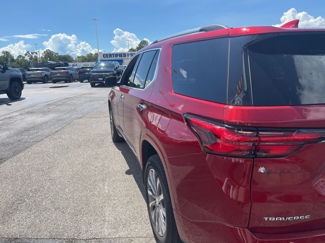2023 Chevrolet Traverse Premier photo 3
