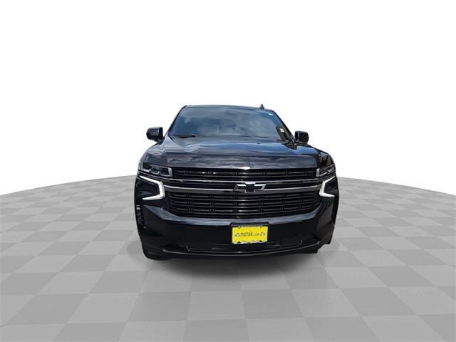 2021 Chevrolet Suburban RST photo 3