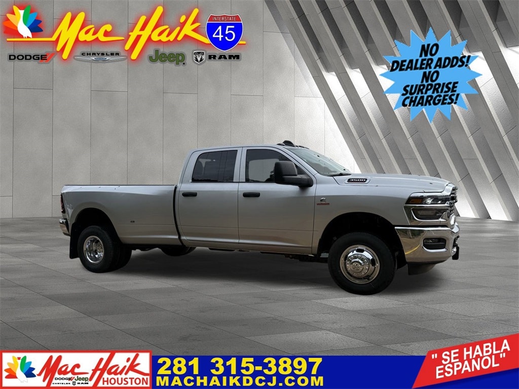 New 2026 Ram 3500 TRADESMAN CREW CAB 4X4 8' BOX Pickup
